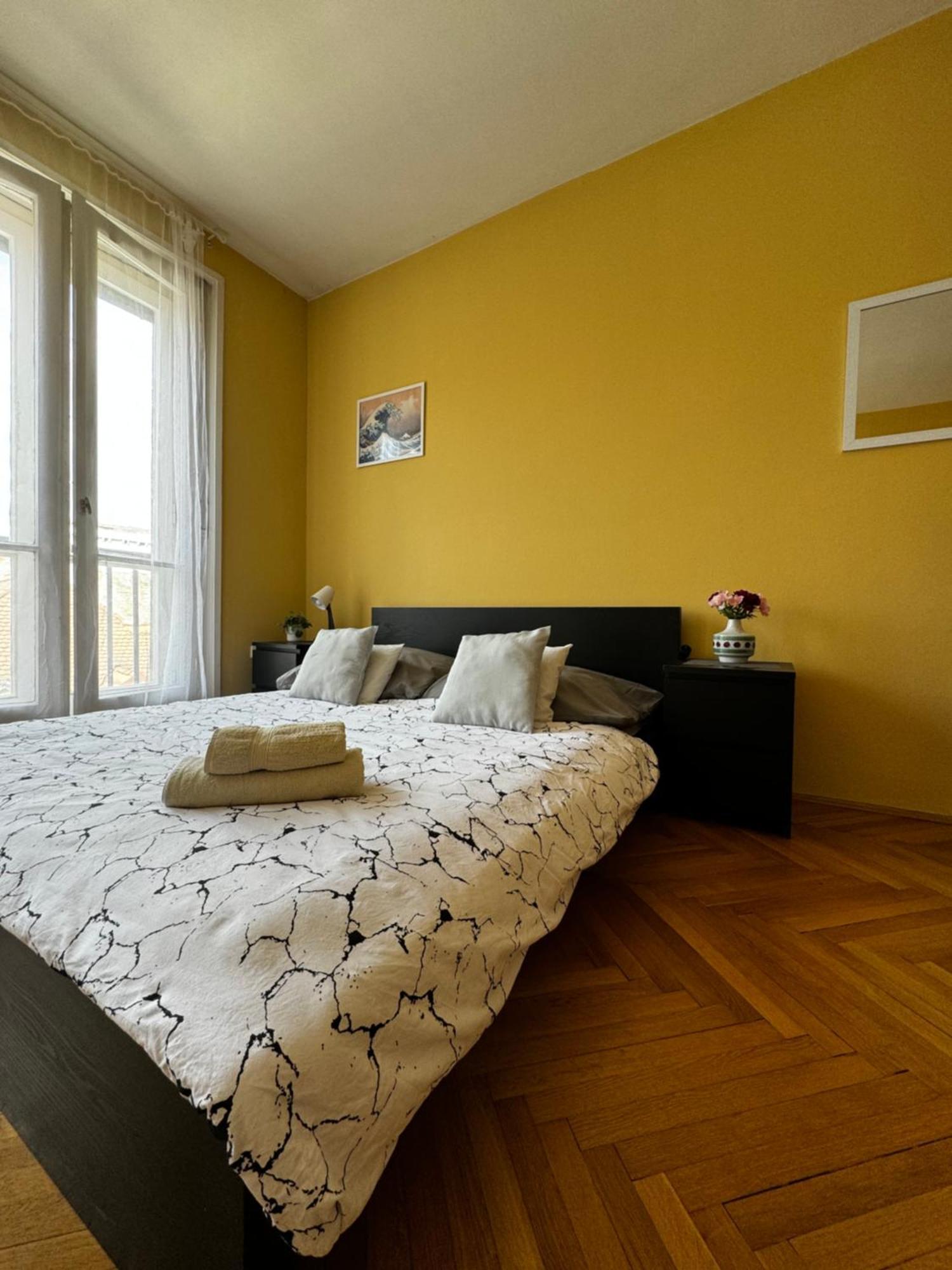 Extralarge Queen Room In The Heart Of Bratislava With Terrace ภายนอก รูปภาพ