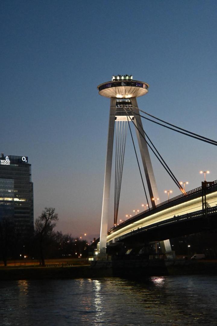 Extralarge Queen Room In The Heart Of Bratislava With Terrace ภายนอก รูปภาพ