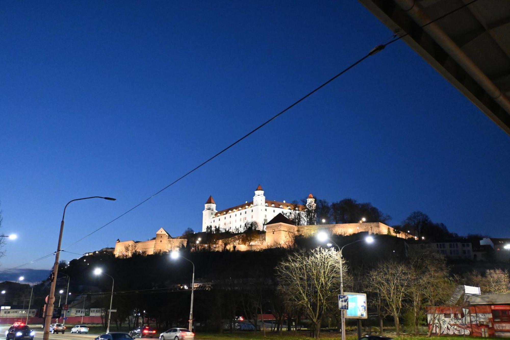Extralarge Queen Room In The Heart Of Bratislava With Terrace ภายนอก รูปภาพ