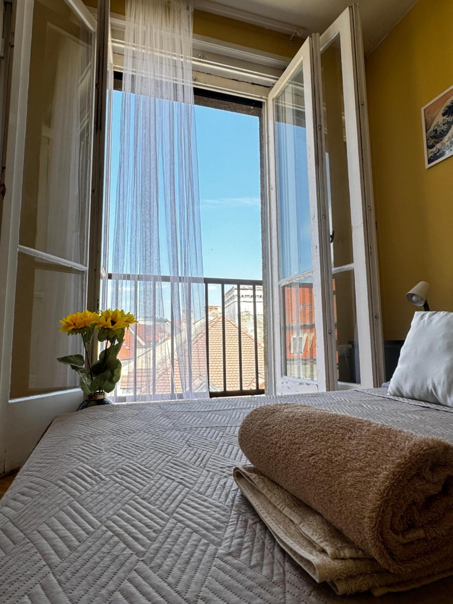 Extralarge Queen Room In The Heart Of Bratislava With Terrace ภายนอก รูปภาพ