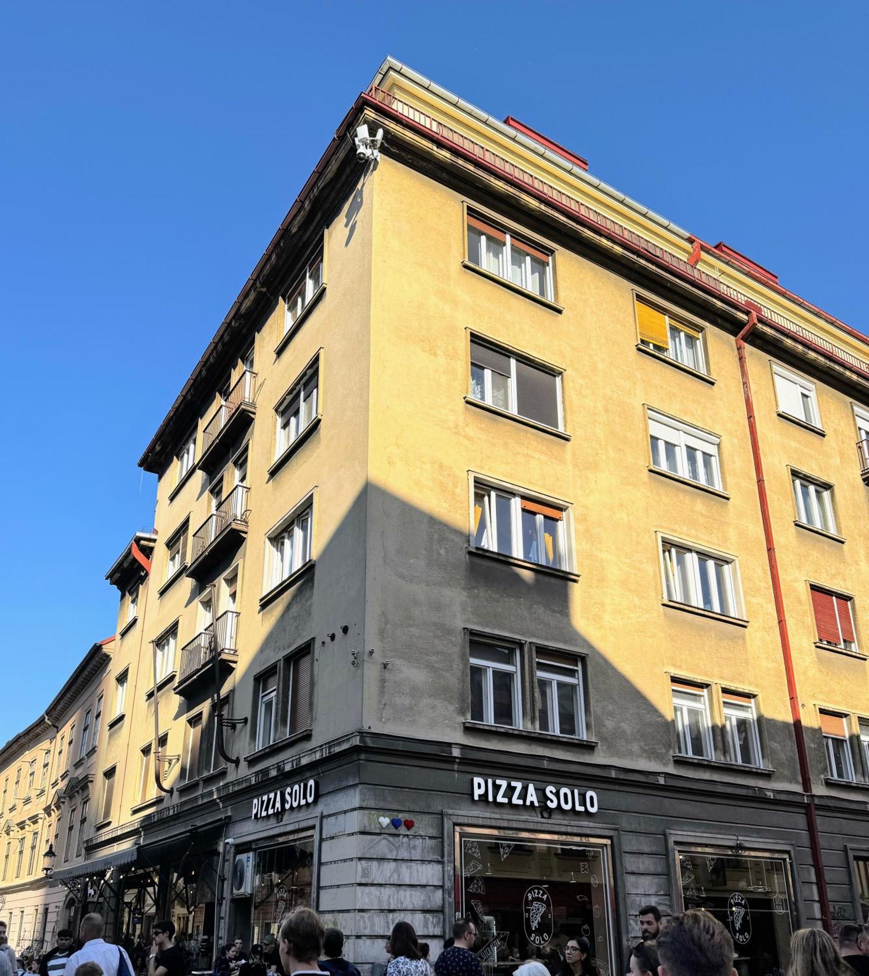 Extralarge Queen Room In The Heart Of Bratislava With Terrace ภายนอก รูปภาพ